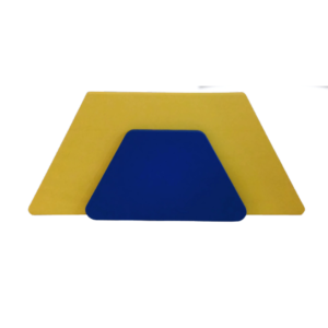 Mesa Trapezoidal con cubierta de 1220x530